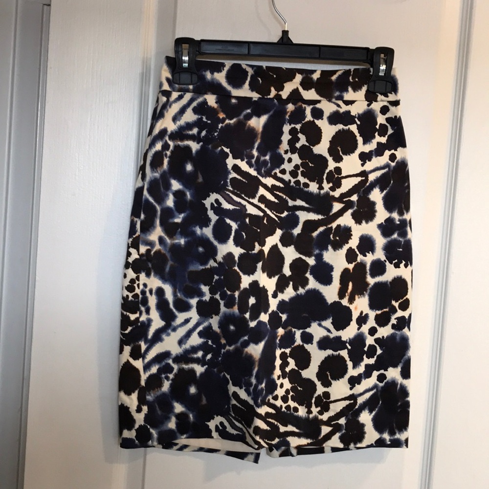 Very hot Ann Taylor pencil skirt